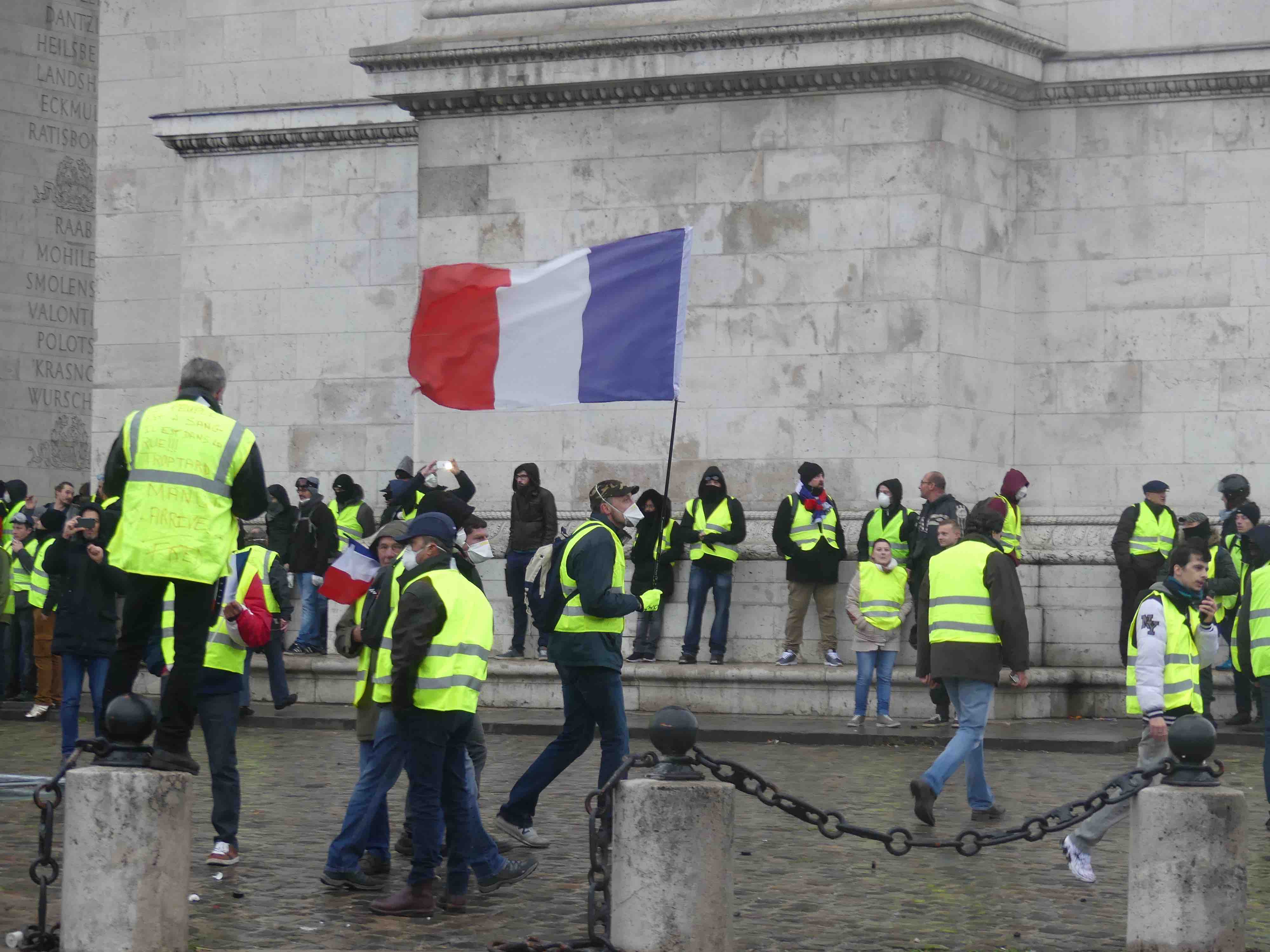 L'ultra gauche va-t-elle étouffer les Gilets Jaunes ?